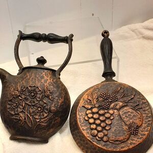 Vintage Homco Wall haings tea pot & skillet